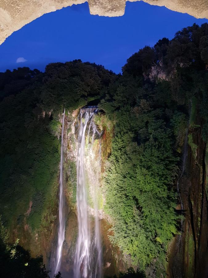 Appartamento Cascate Delle Marmore Eksteriør bilde